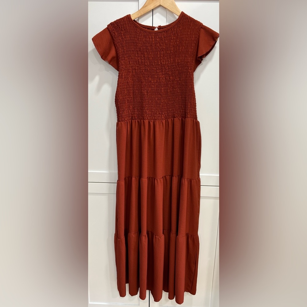 Summer Casual Flutter Crew Neck Smocked Elastic Waist Tiered Midi Dress
